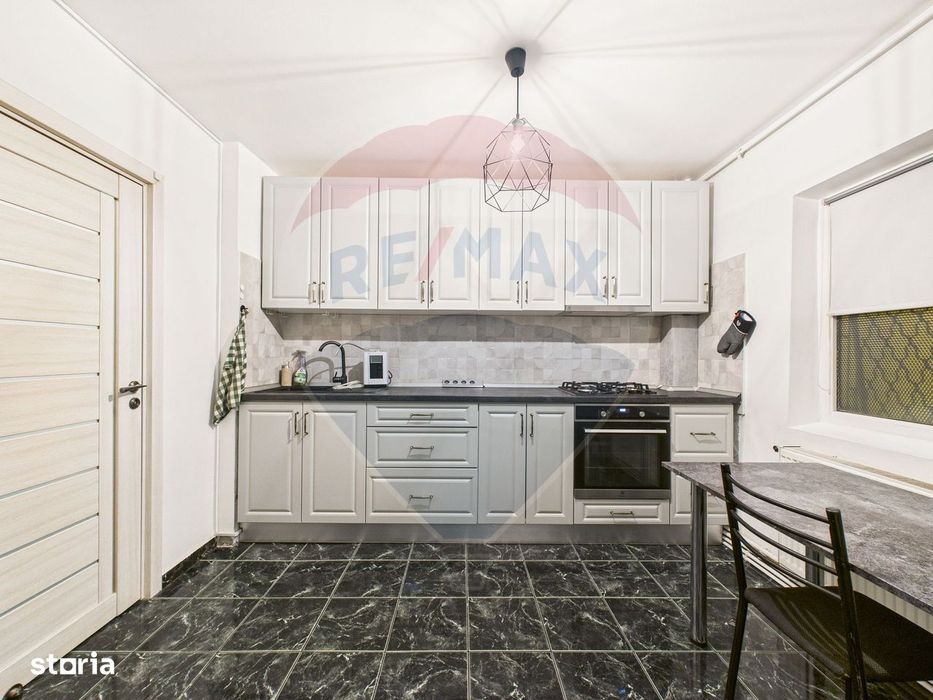 Apartament cu 3 camere si loc de parcare in zona Sebastian/ 13 Sept