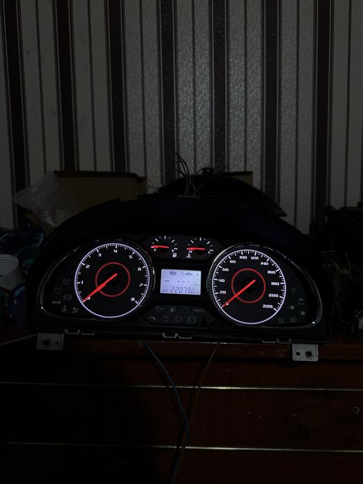 Jentra tablo sotiladi