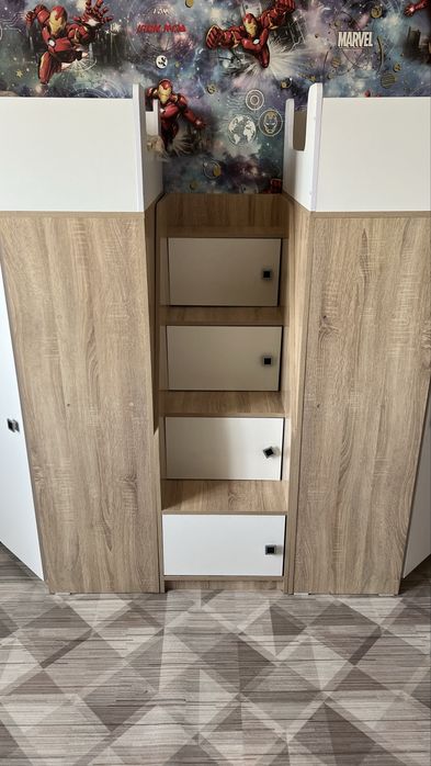 Деская кровать для двоих