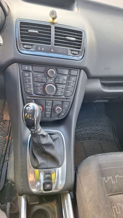 Opel Meriva 1.4i 100кс на части