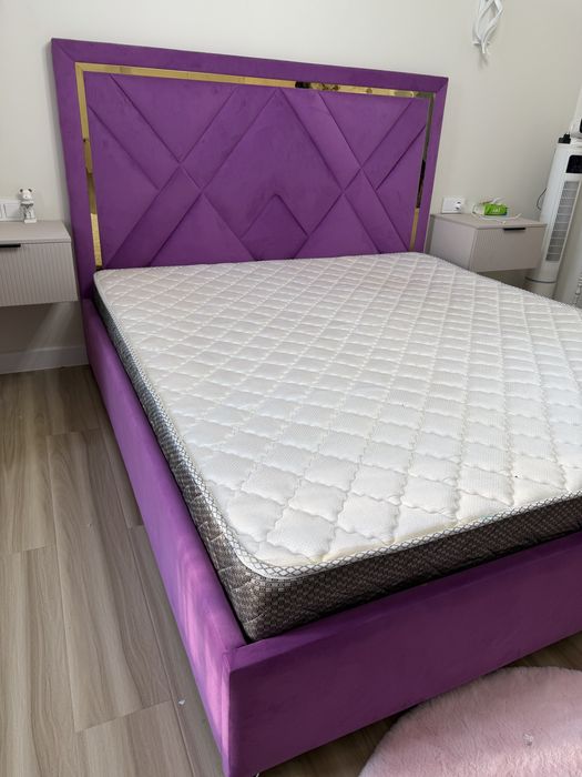 Продам кровать с матрасом