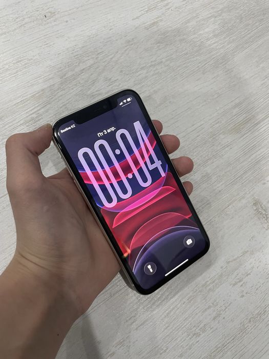 Срочно продам айфон 11