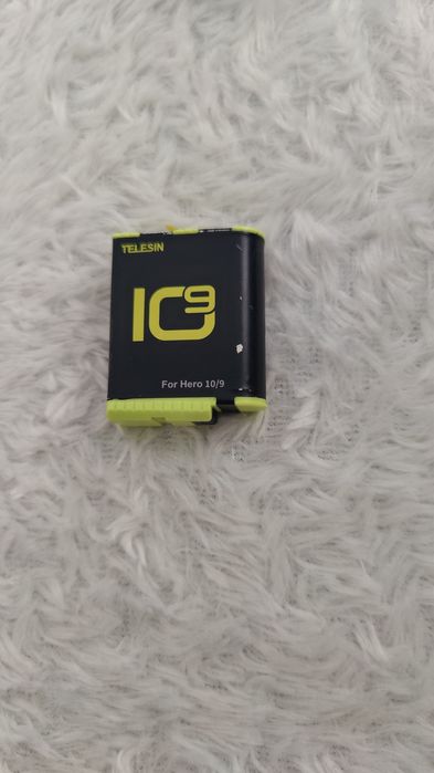 Incărcător dublu Go Pro + 2 baterii