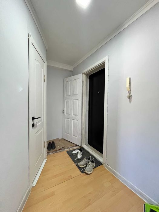 продам 1 комн.кв. на 8 мкр