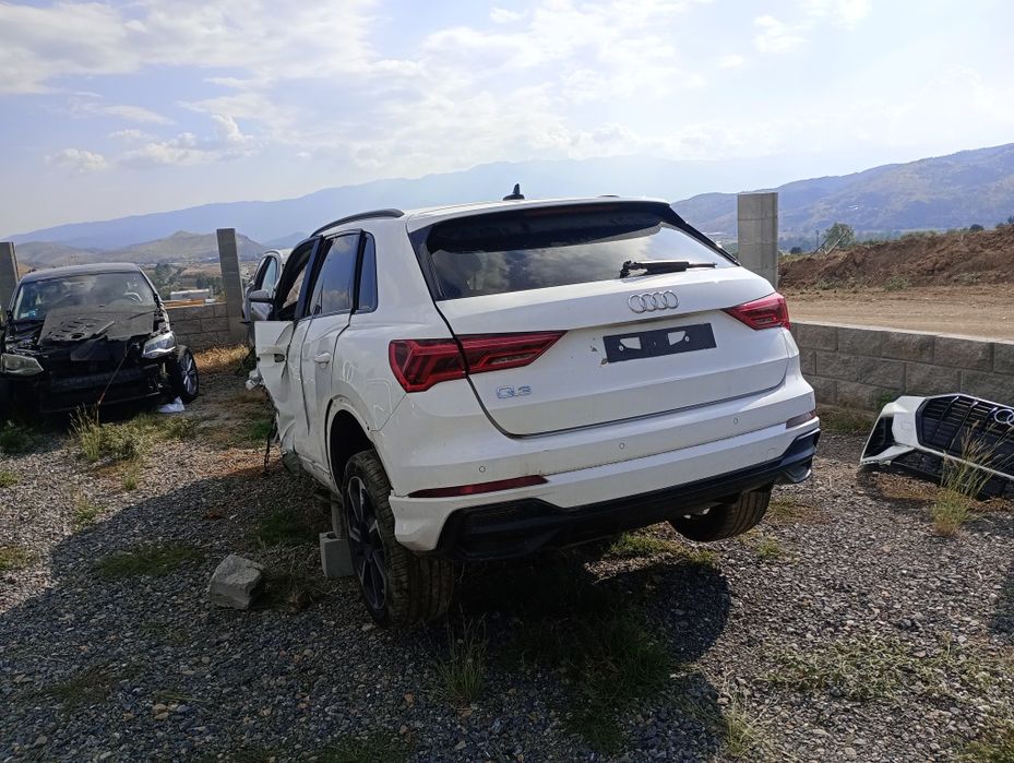 Audi Q3 S line На части..