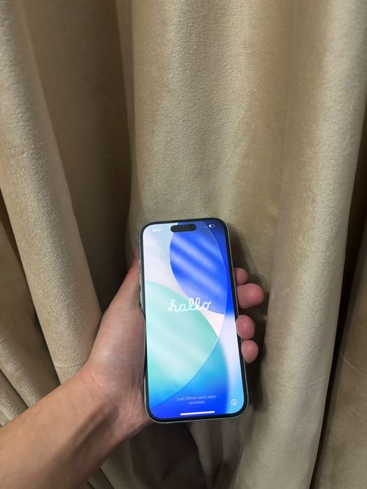 Продам Айфон 15/256гб срочно