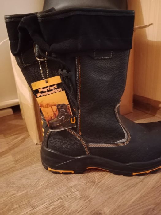 Ботинки рабочие новые!