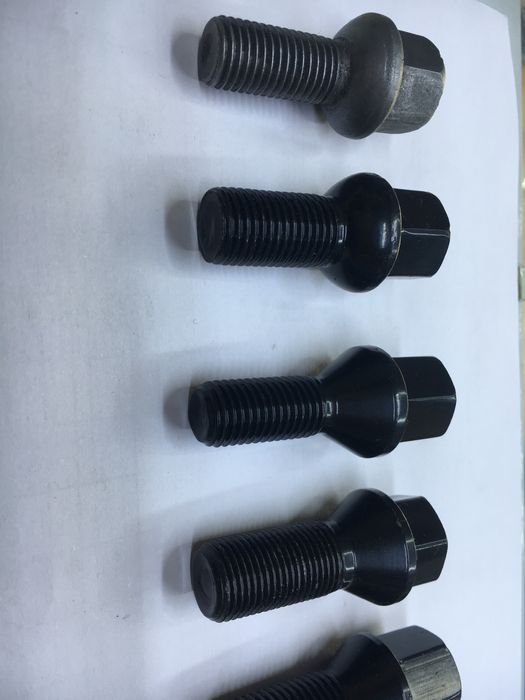 Болты колесные на Мерседес, БМВ, Ауди