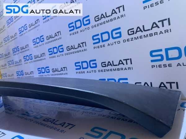 Eleron cu Lampa Tripla Stop Auxiliar Central Ford Focus 2 2004 - 2010 Cod 4M51-A44210-AJ 4M51A44210AJ