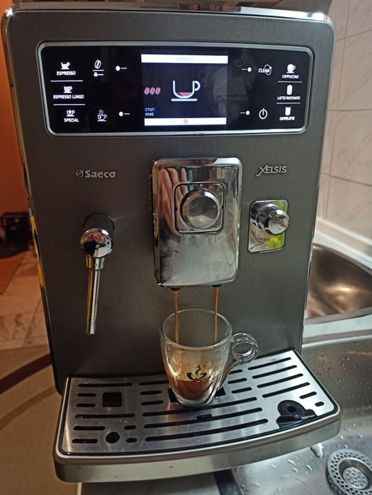 Кафе автомат Саеко Хелсис перфектен декалциран сменени клапани и уплат