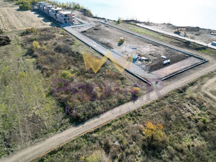 Продава се Парцел в Поморие - 5110 кв.м за 46 €/кв.м - Снимка #4