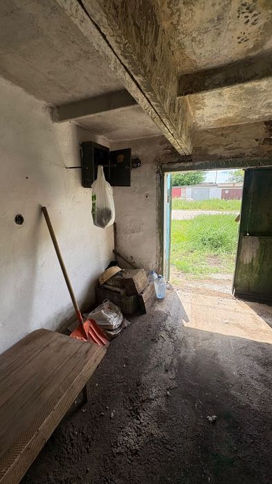 Продам Гараж на территории кооператива.