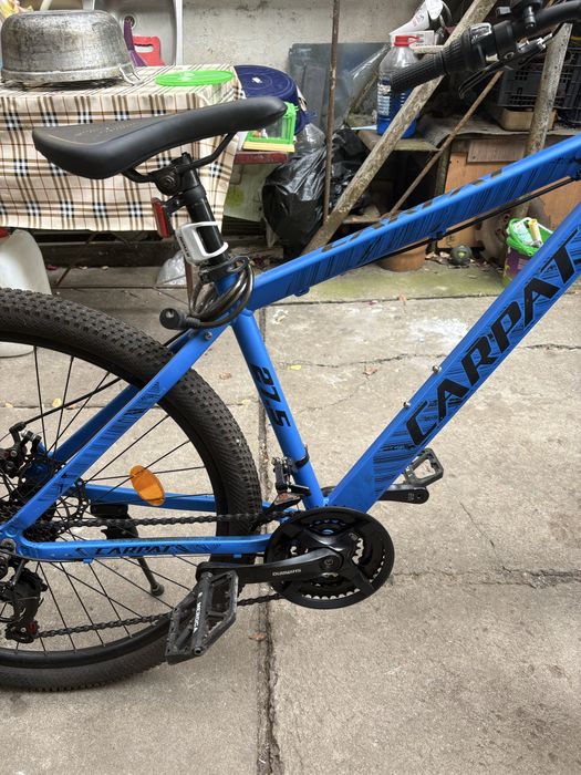 Biciclata carpat in stare foarte buna ,27,5 inch, cadru L, schimbatoarele shimano, pedalierul shimano