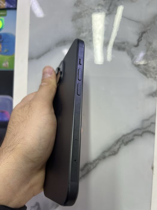 Продам IPhone 15 128gb
