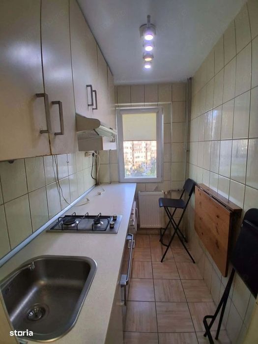 Apartament 2 camere de vânzare Veteranilor — fotografia 3