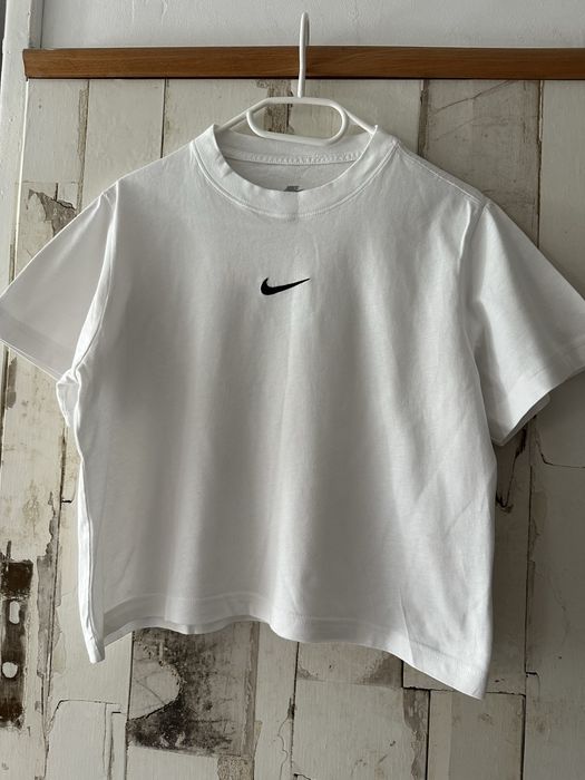 Тениски guess, tommy hilfiger, nike, esprit