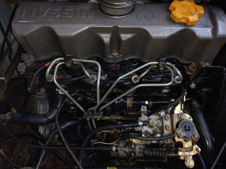 Vând Nisan de marfă