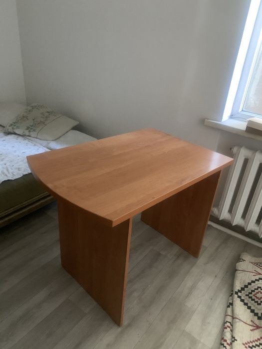 Стол письменный продается