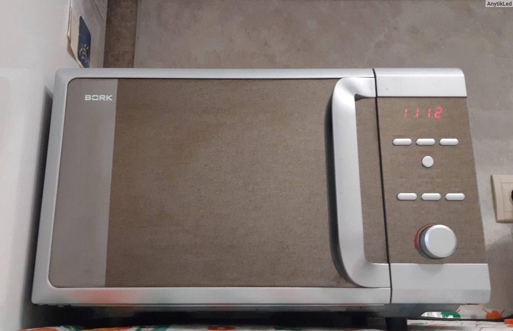 Продаётся микроволновая печь BORK w521 mikravalnovka  sotiladi