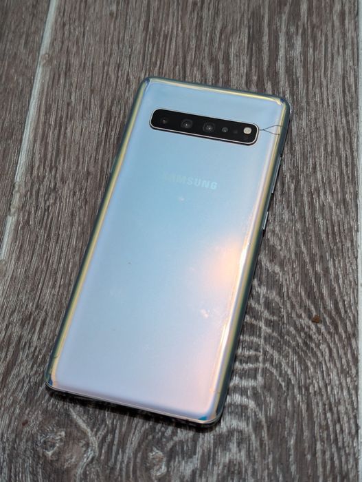 Samsung S10 Plus 256 gb Ram 8 5G andr