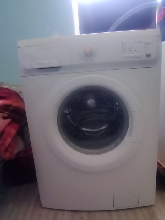 Продам стиральную машинку