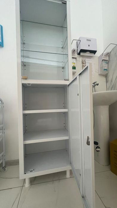 Медициналық шкаф