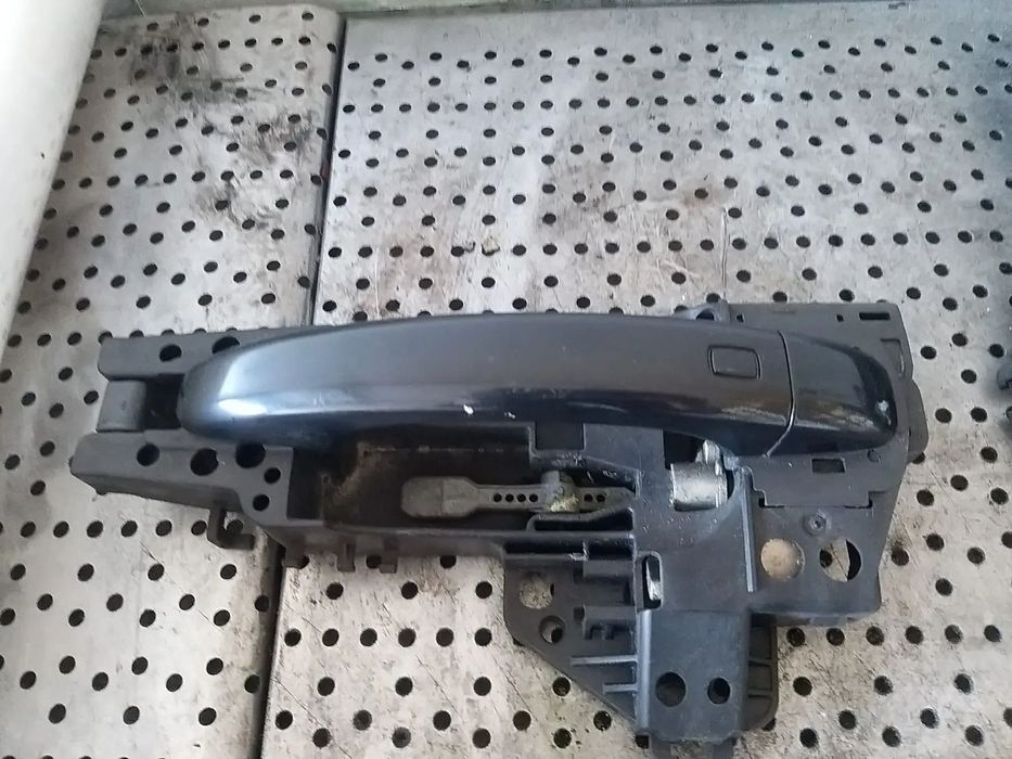 Maner usa stanga spate audi a4 b8 8k 8t0837885