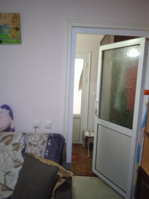 Продаётся домик срочно, в хорошем районе, с новыми счётчиками, с ремон