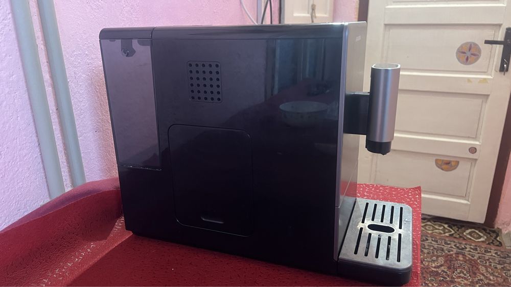 Vând Espressor cafea GRUNDIG