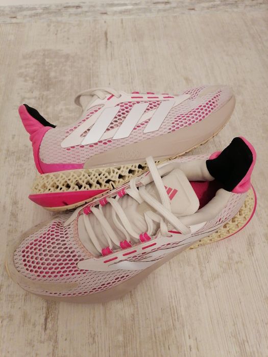 Маратонки Adidas