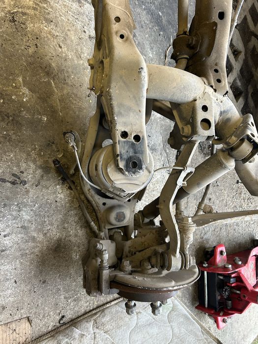 Заден мост Toyota Rav 4 2006-10