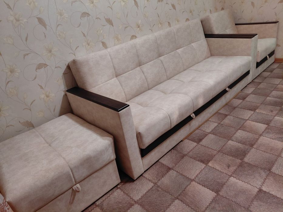 Мягкий уголок из раскладной дивана, кресла и Пуфик- короба золотистый