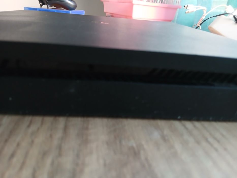 Vînd playstastion 4