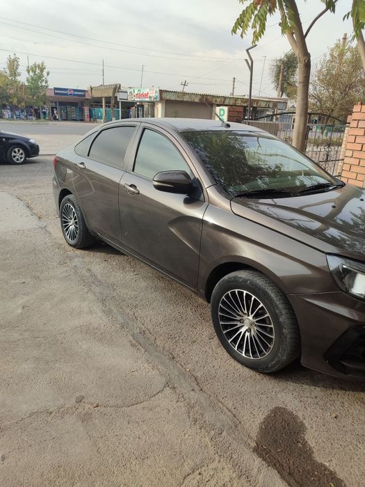 Lada Vesta. 2018