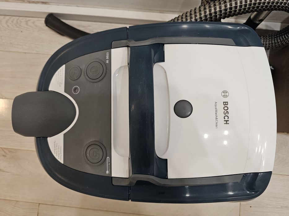 Aspirator bosch fara sac