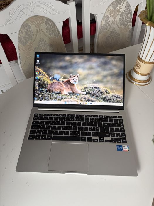Laptop Samsung Galaxy Book 3 - intel core i5 gen 12 - SSD 256Gb - 8Gb ram - windows 11