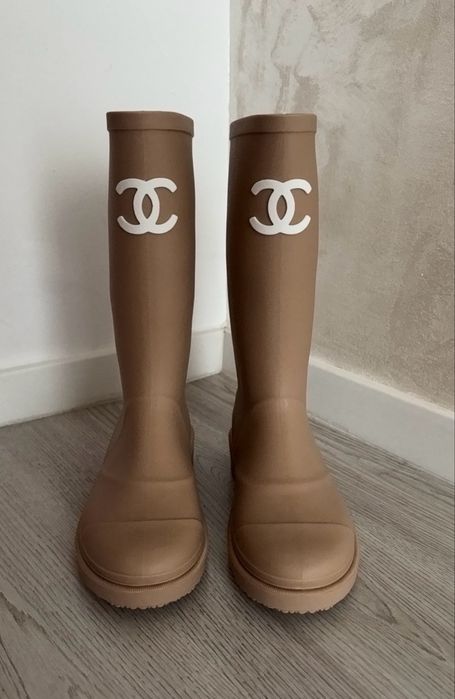 Cizme Chanel de cauciuc