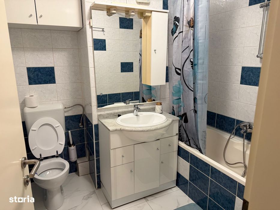 Apartament 3 camere,cu garaj,Zona Centrala