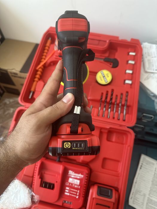 Шуруповерт дрель ударный макита