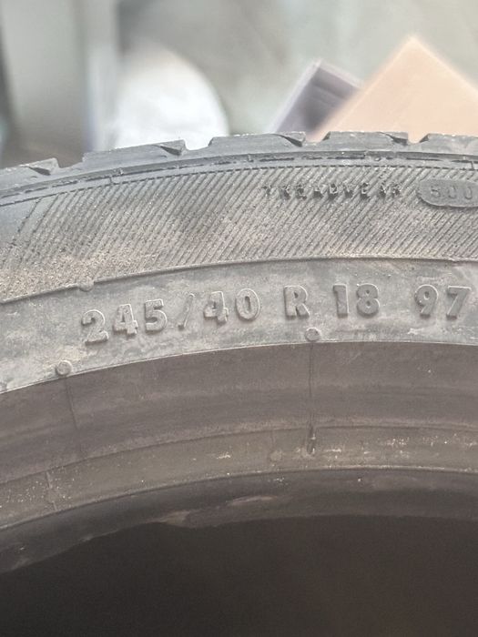 Летни гуми  245/40/18