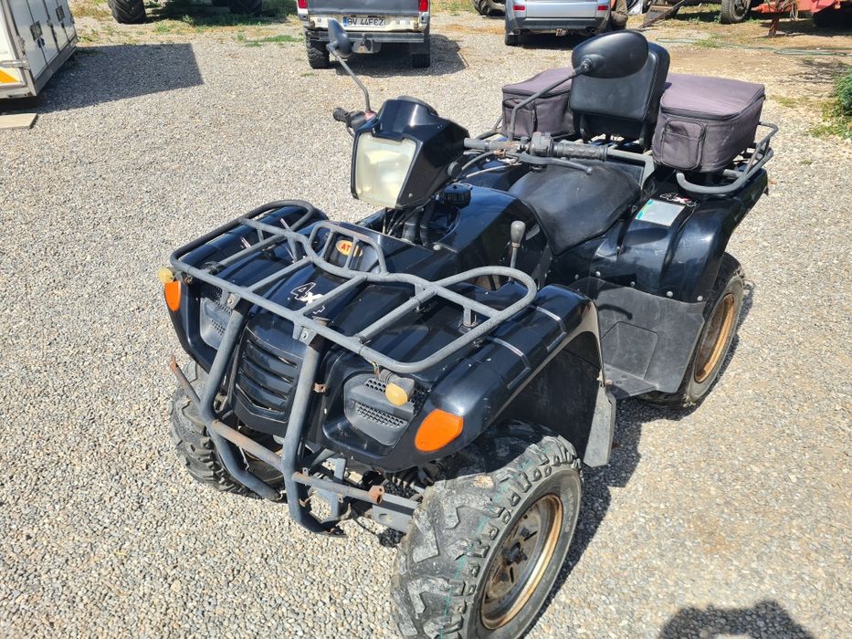 Vând atv 4x4 de 400 cmc