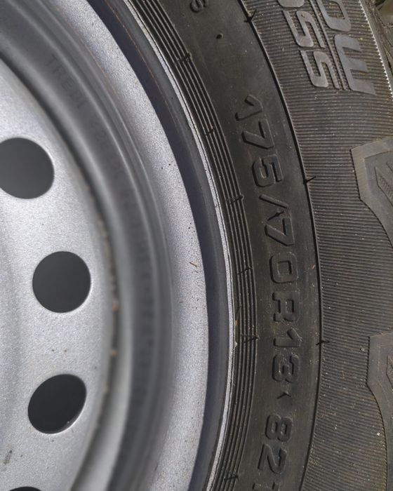 Шипованные шины с дисками овые