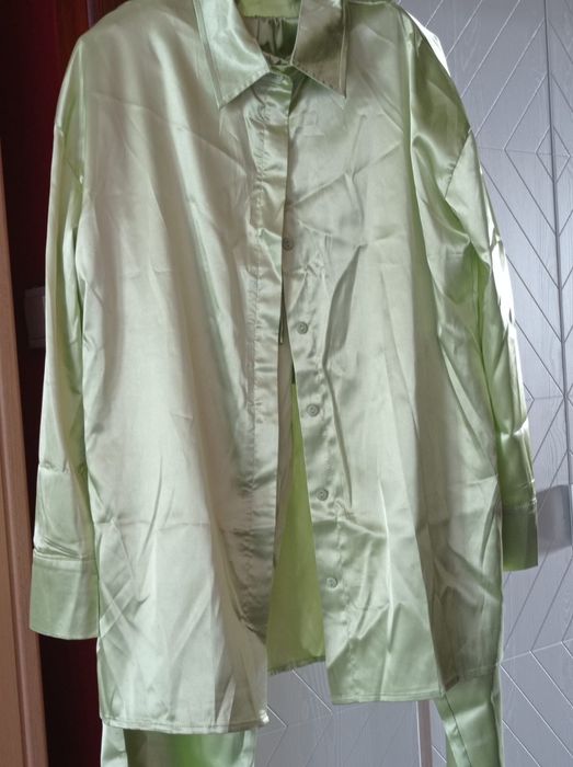 Костюм пижама для девушки,44 размер,шелк атлас,зеленая.