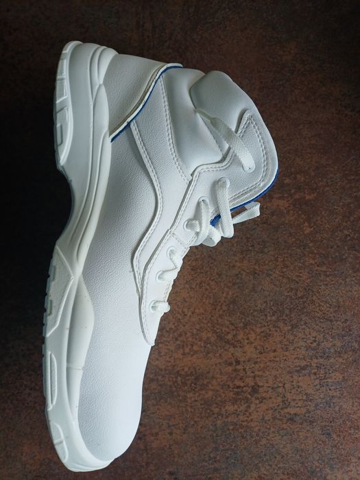 Bocanci cu protecție