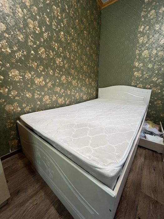 Продам односпальную кровать