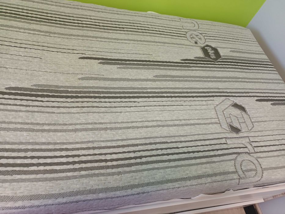 Легло сандвич / две легла