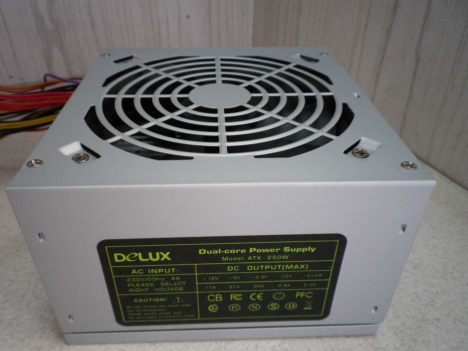 Захранване за компютър Delux 250W