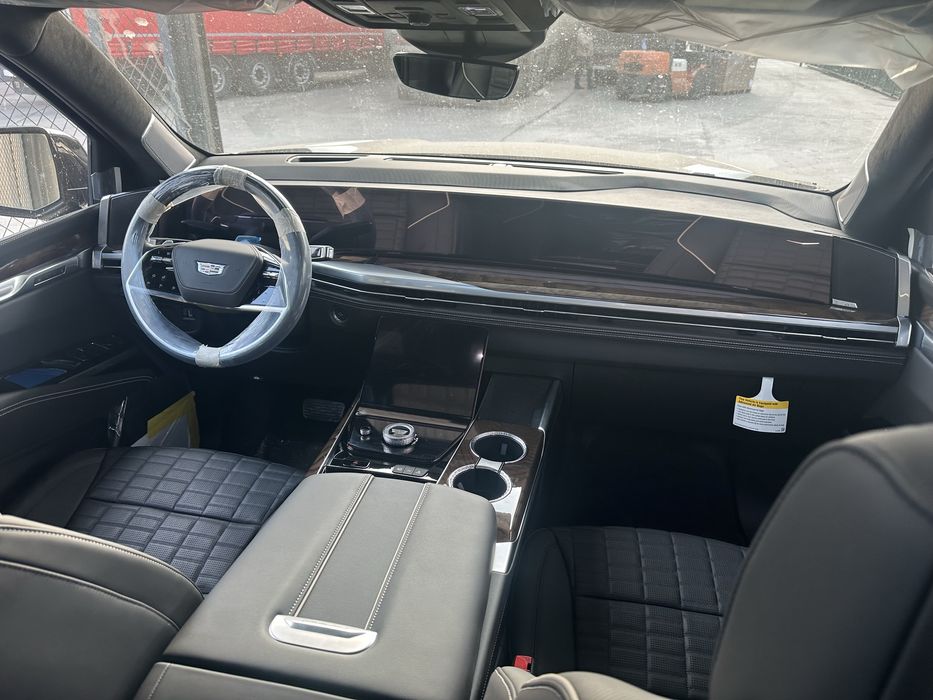 Cadillac Escalade  VIP Long 2026