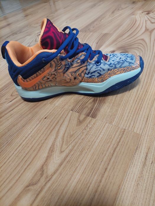 Оригинални маратонки NIKE