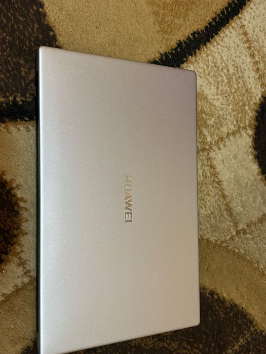 Huawei MateBook D15 nou